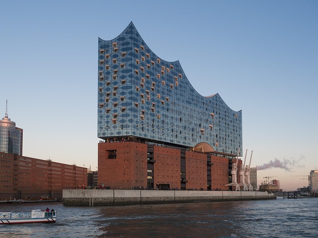 Hamburg mit Konzert in der Elbphilharmonie