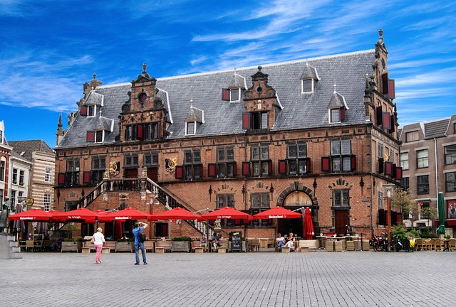 Maas